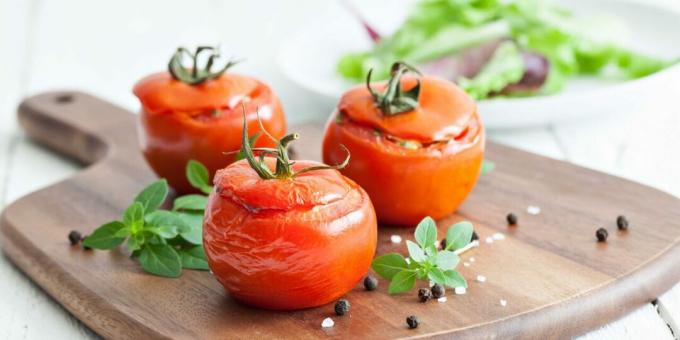 Tomates farcies à la viande et boulgour