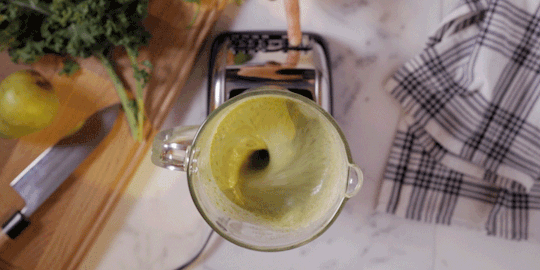 Comment choisir un mélangeur: Pour préparer des smoothies et des soupes, mixeur trop puissant n'est pas nécessaire