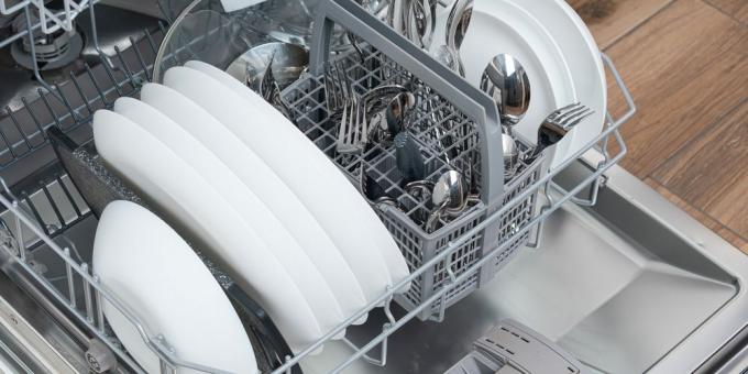 Comment nettoyer les paniers du lave-vaisselle