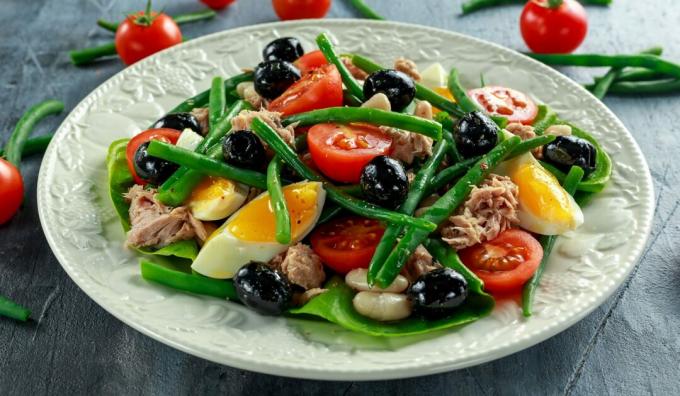 Salade niçoise au thon et haricots verts