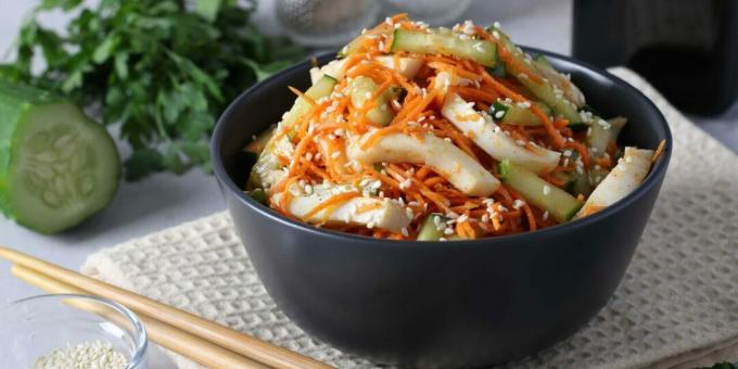 Salade de calamars, carottes et concombres à la coréenne